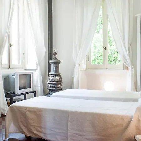 Sleeps 18 Pool * مانديلو ديل لاريو