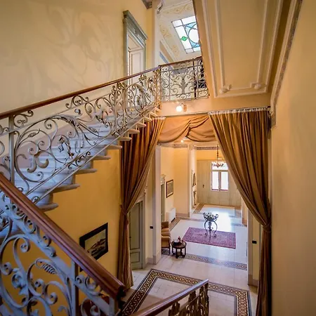 Sleeps 18 Pool فيلة مانديلو ديل لاريو