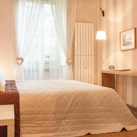 Sleeps 18 Pool فيلة